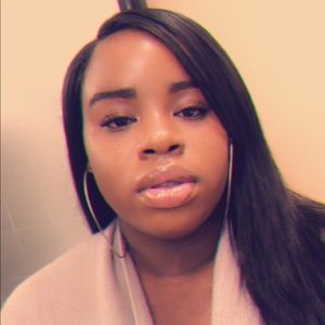 Meet your Posher, Amaya